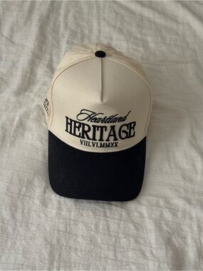 Heritage Embroidered Two-Tone Cap - Cream & Black